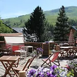 Hotel Adret