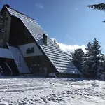 Hotel Adret