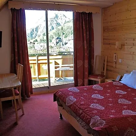 Hotel Adret Les Deux Alpes