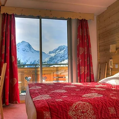 Hotel Adret 3*