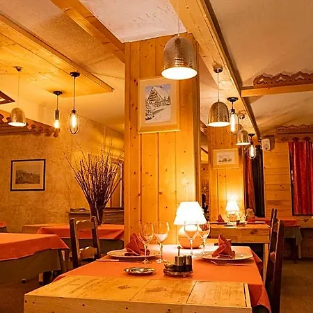 Adret Hotel